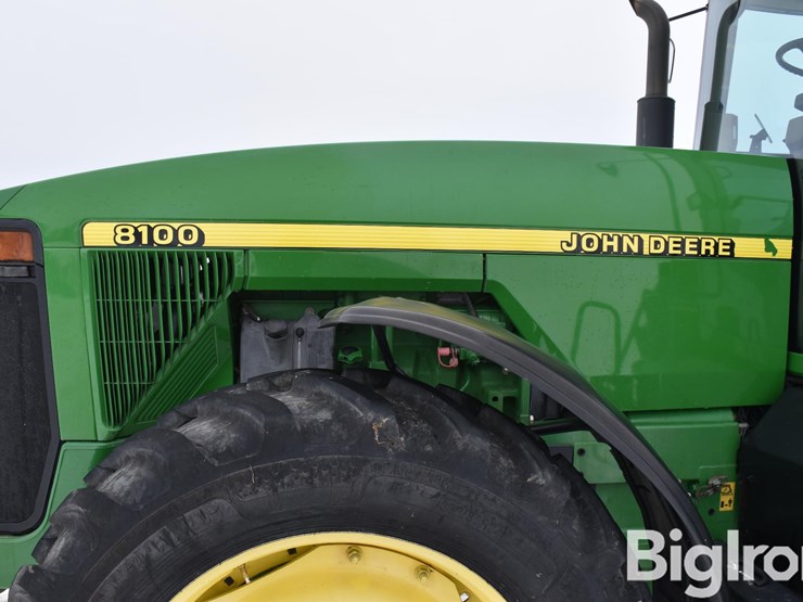 john-deere-8100-image-11