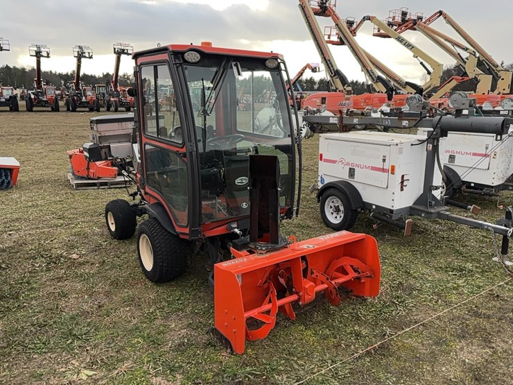2022-kubota-f2690-snow-utility-tractor-sn:14315-image-2