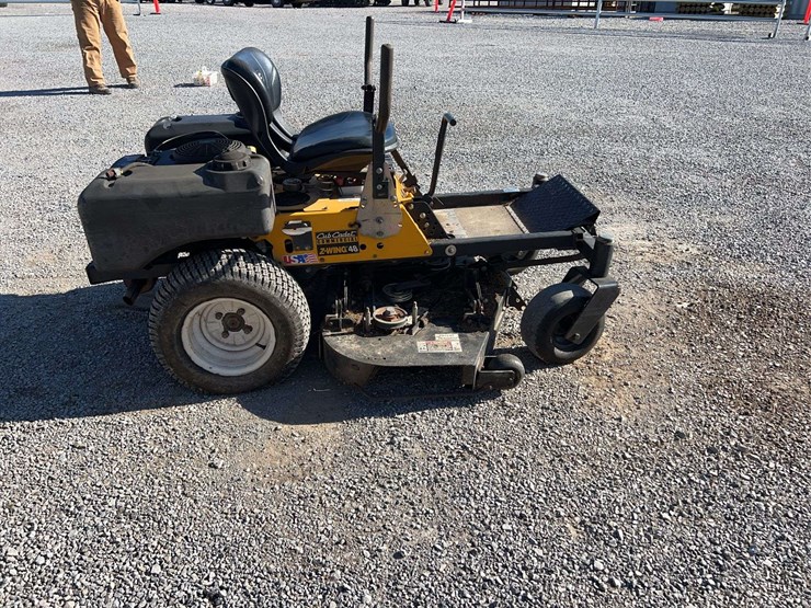 2014-cub-cadet-z-wing-48-image-11