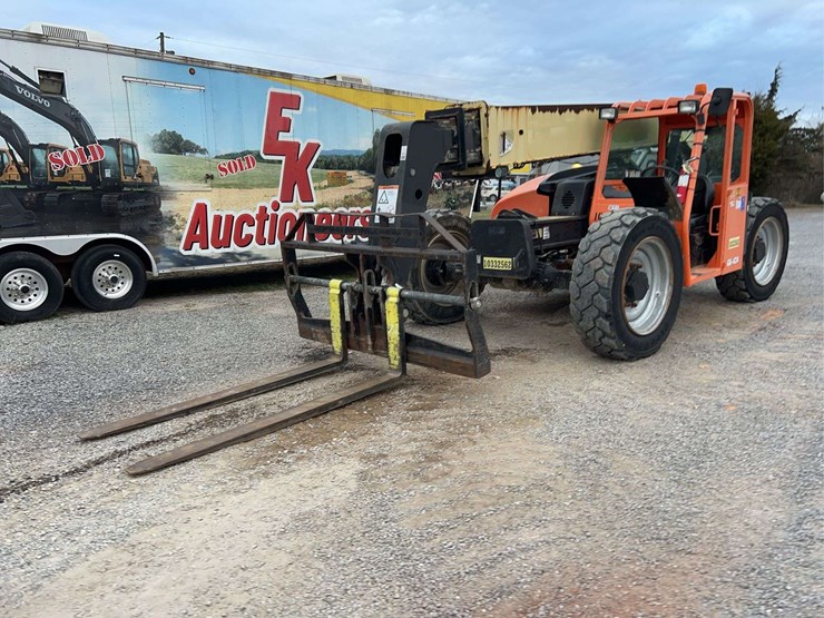 2015-jlg-g6-42a-image-7