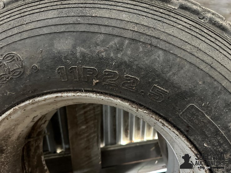 double-coin-11r22.5-dual-image-4