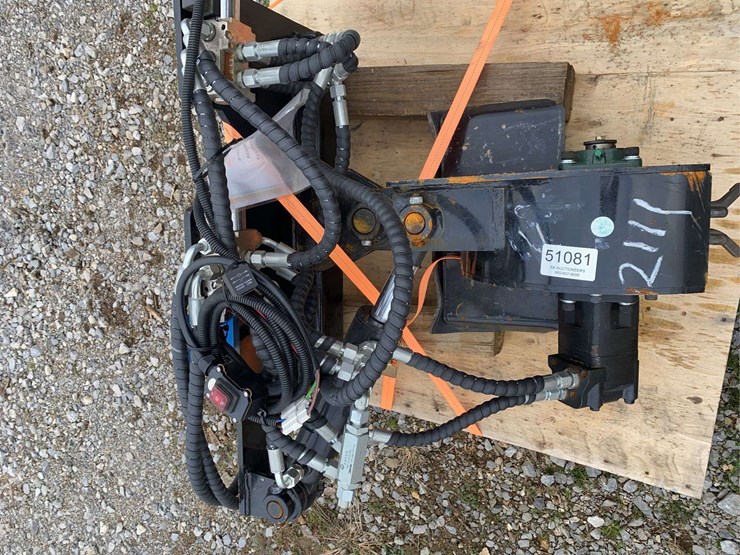 unused-giyi-mini-skid-steer-articulating-stump-grinder-image-5