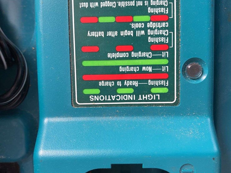 makita-trim-saw-5093d-image-4