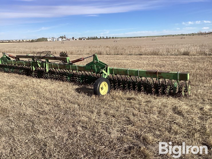 john-deere-400-image-4