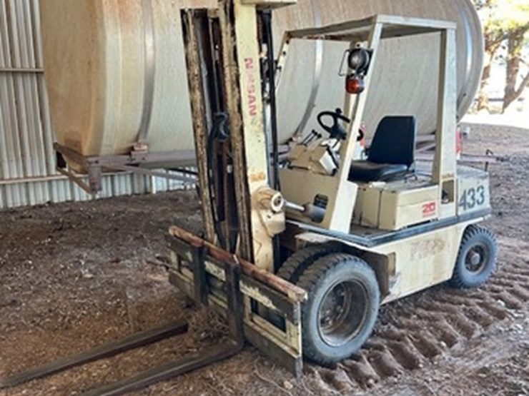 nissan-20-forklift-image-1