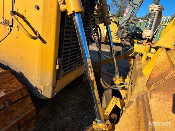 2004-caterpillar-d6r-xl-image-32