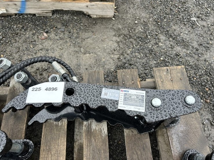 2025-ir-hydraulic-thumb-image-1