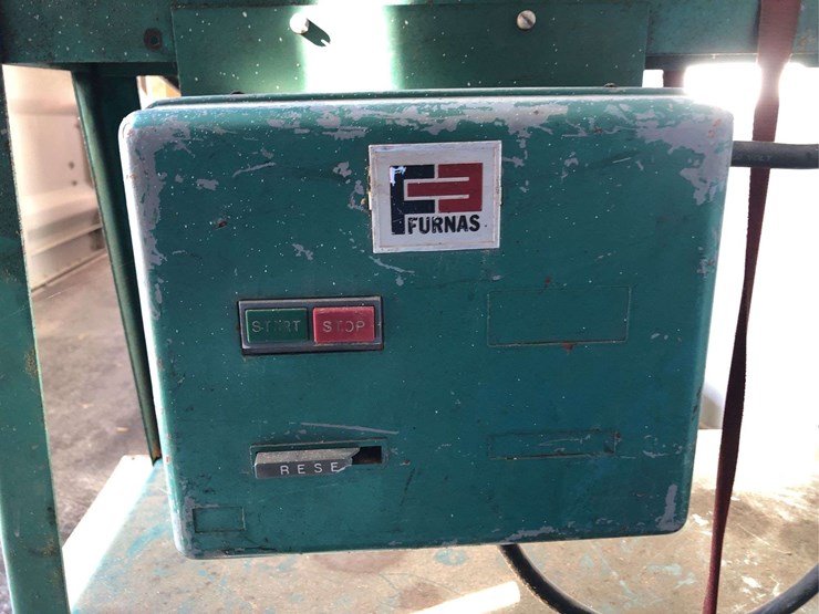 powermatic-model-95-3-phase-power-scroll-saw-image-3