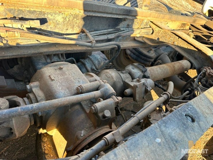 1999-mack-rd688-triaxle-dump-truck-image-36