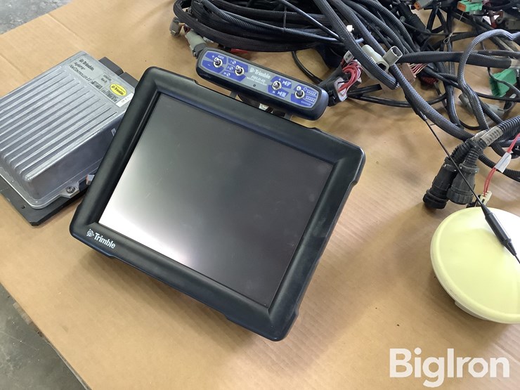 john-deere-8320-image-9