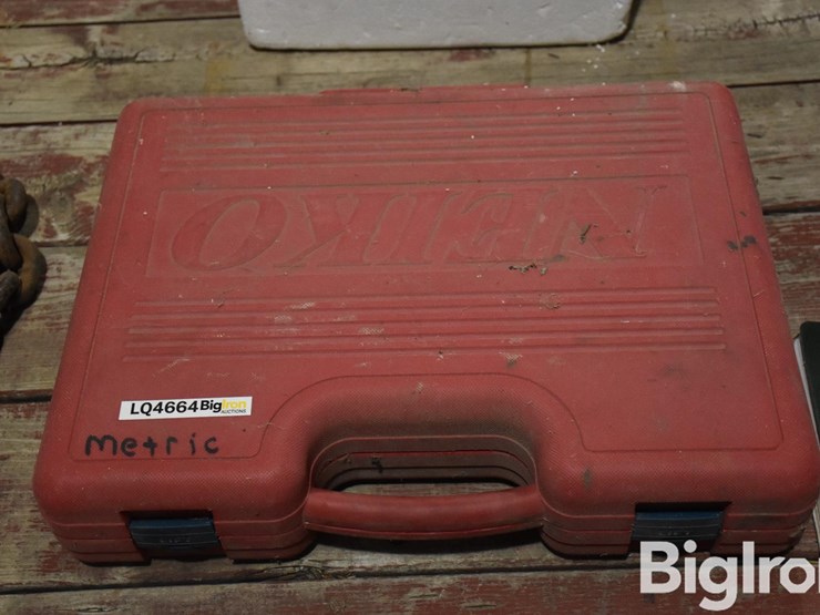 neiko-metric-socket-set-image-2