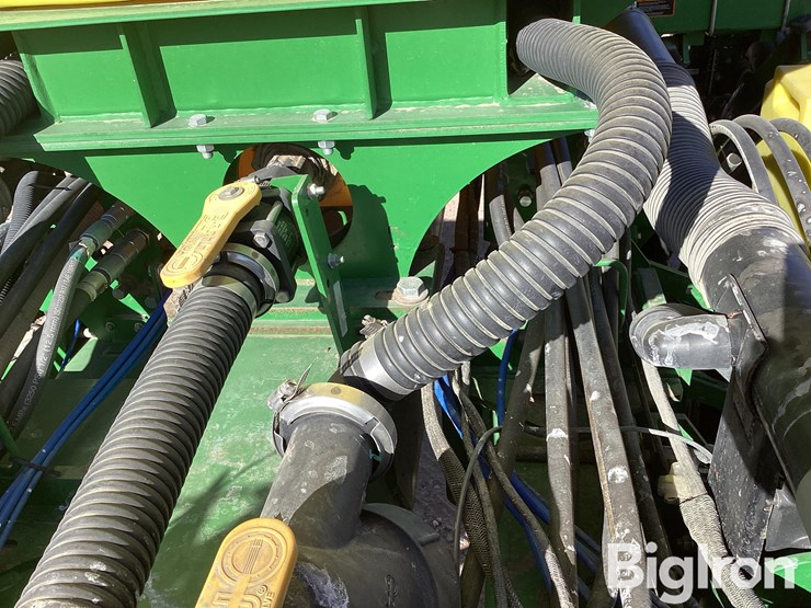 john-deere-1770nt-image-18