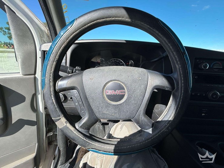 2008-gmc-2500-image-13