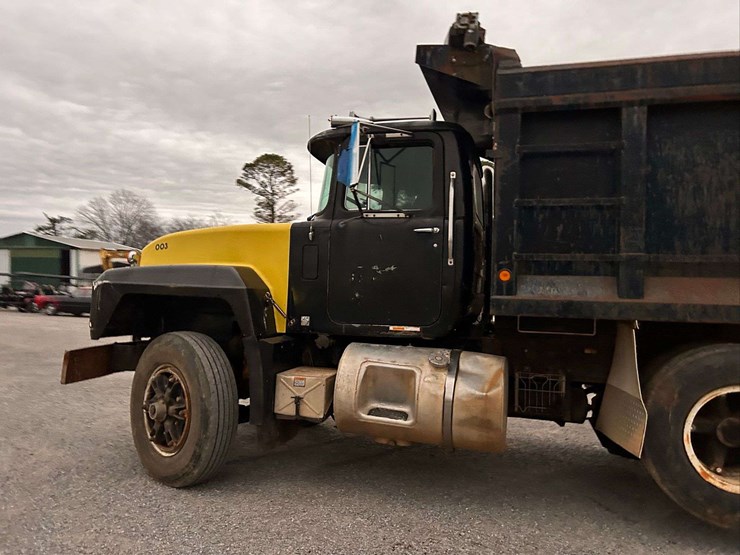 1995-mack-rd688s-image-25