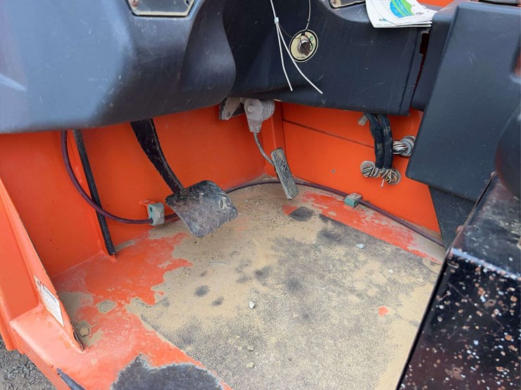 2015-jlg-g6-42a-image-29