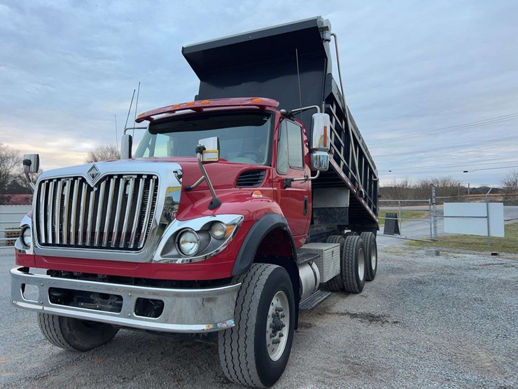 2009-international-7600-image-28