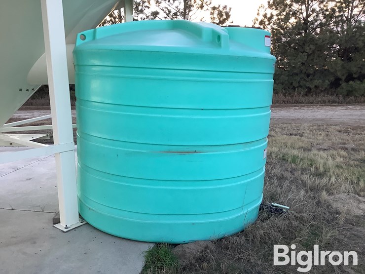 2023-endura-plas-1550-gallon-tank-image-4