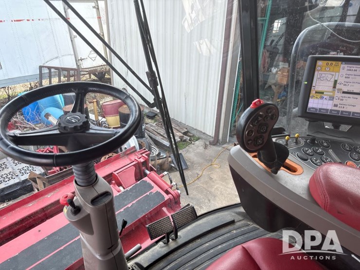 case-ih-8250-image-39