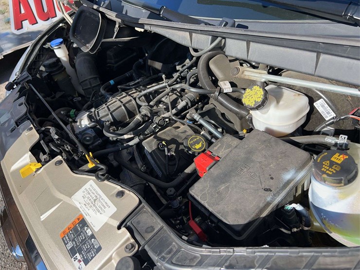 2019-ford-transit-image-48