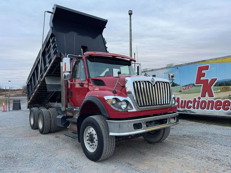 2009-international-7600-image-31