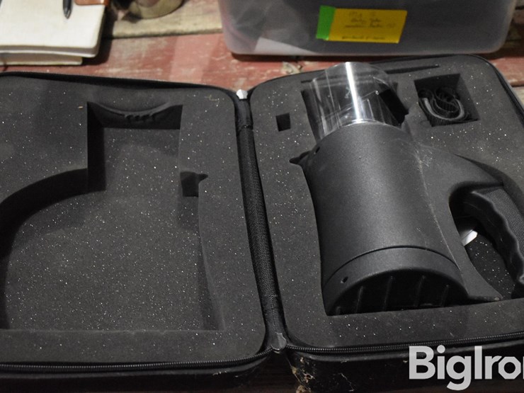 dickey-john-mini-gac-moisture-tester-image-2