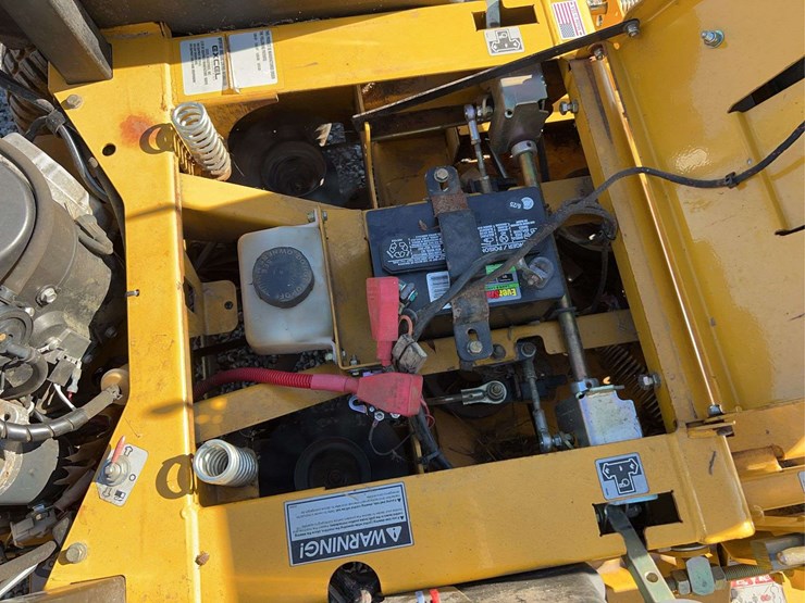 hustler-fastrak-48-image-24