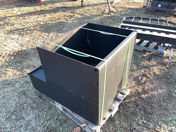 2021-ballasting-box-tractor-attachment-sn:116205003173-image-1