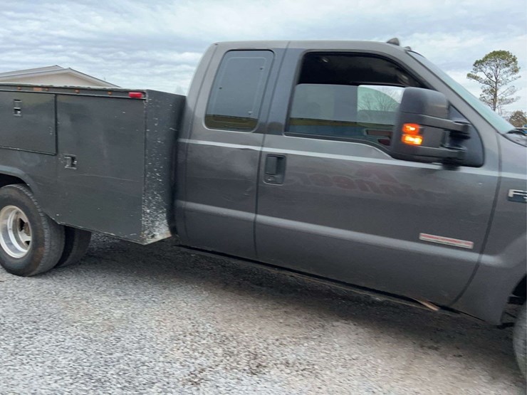 2003-ford-f350-image-15