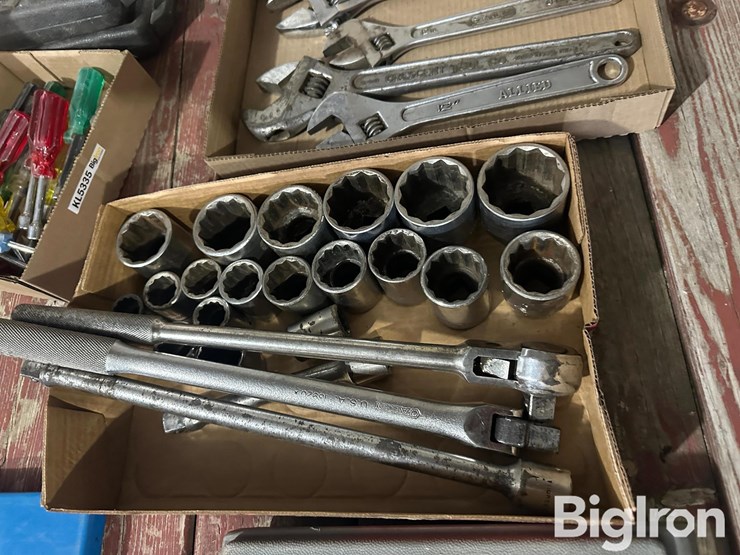 wrenches-&-sockets-image-1