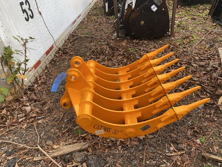 caterpillar-305-image-2