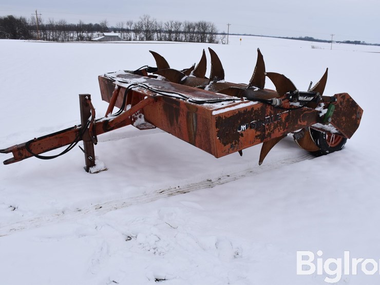 nh-savage-6580-aerator-image-1