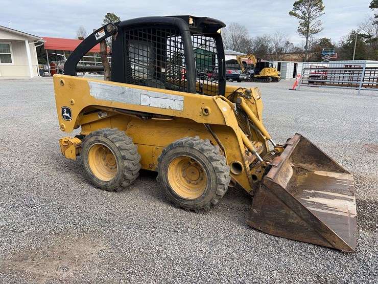 john-deere-317-image-13