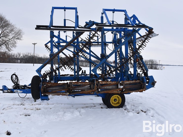 landoll-130-32-to-the-max-roller-harrow-image-8