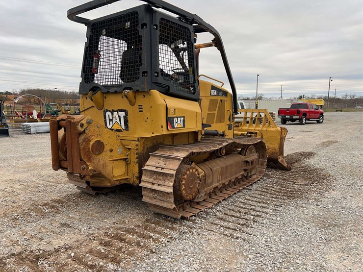 2015-caterpillar-d5k2-lgp-image-27