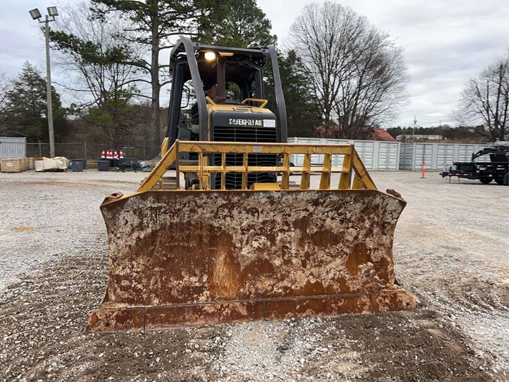 2015-caterpillar-d5k2-lgp-image-12