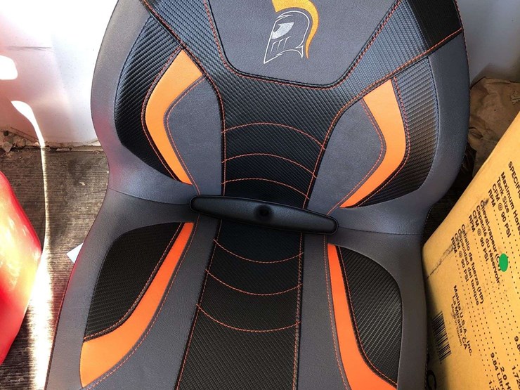 unused-spartan-zero-turn-mower-seat-image-7