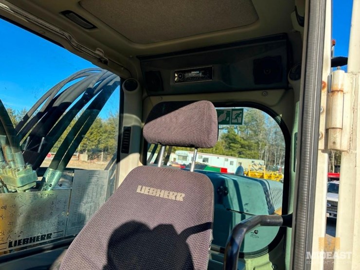 2012-liebherr-924c-wheeled-excavator-image-36