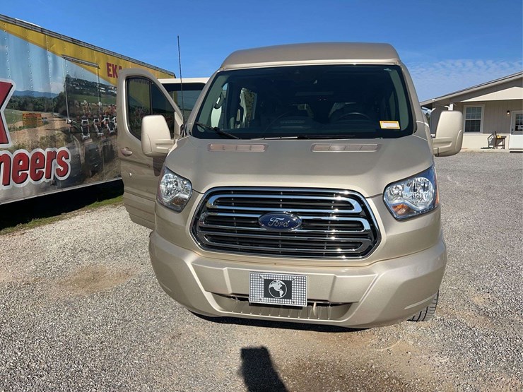 2019-ford-transit-image-7