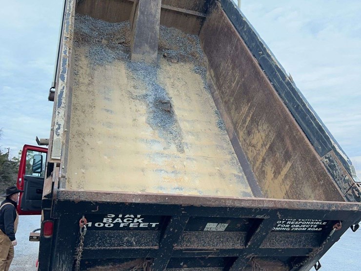 2009-international-7600-image-44