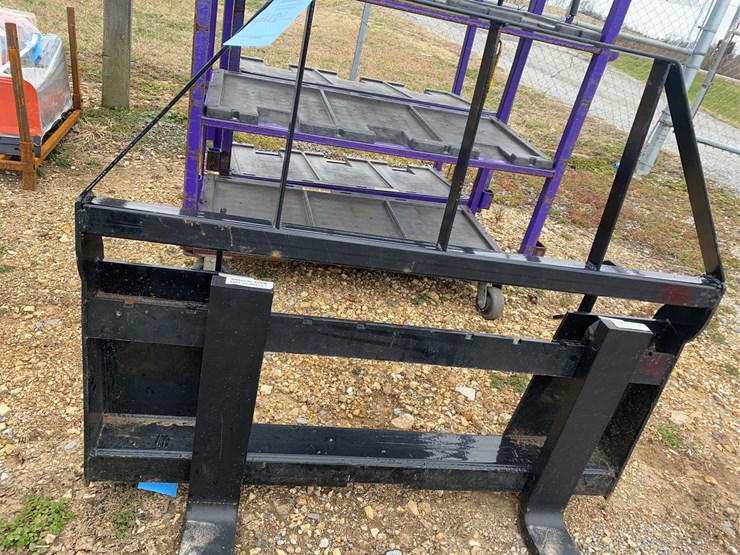 unused-skid-steer-quick-attach-pallet-forks-image-2