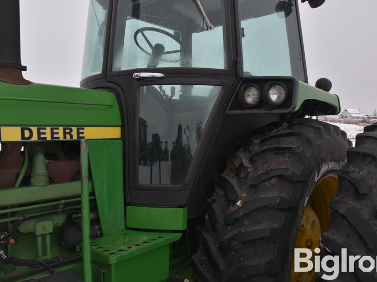 john-deere-4450-image-14