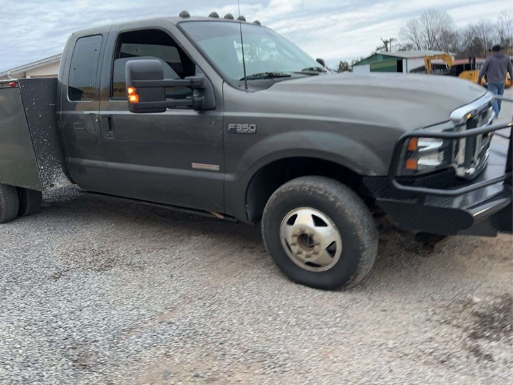 2003-ford-f350-image-13