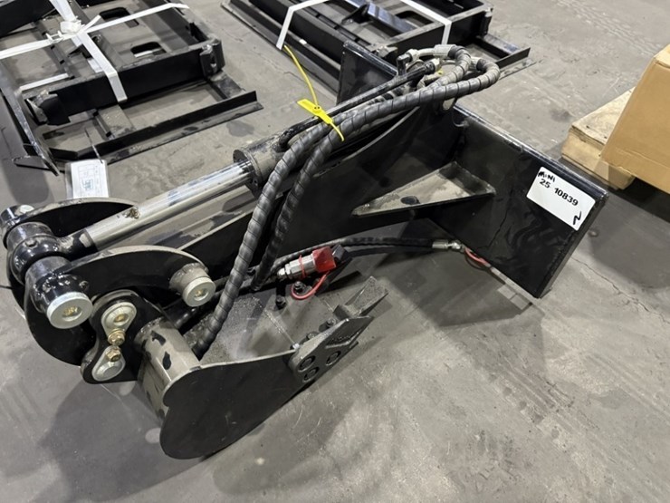 2025-aboss-backhoe-drag-arm-image-1