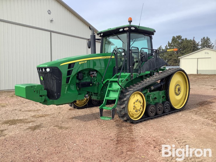 john-deere-8320rt-image-1