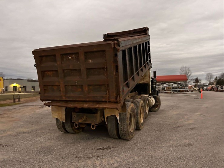 1995-mack-rd688s-image-17