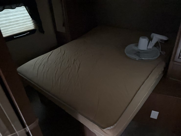 2015-coachman-freedom-express-camper-vn:5zt2fesbxfa014928,-image-22