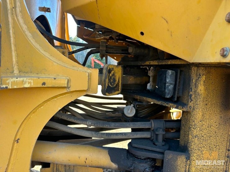 2001-caterpillar-it28g-image-16