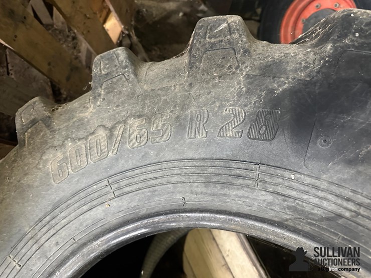 600/65r28-tractor-tire-image-4