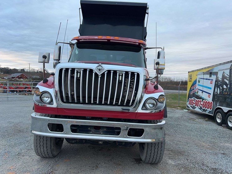 2009-international-7600-image-30