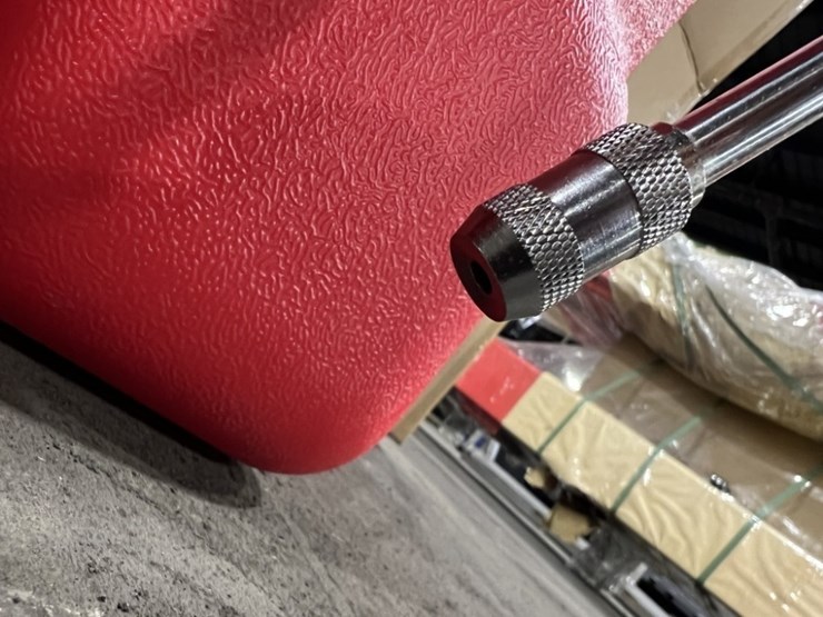 2025-14-gallon-gas-fuel-caddy-image-6